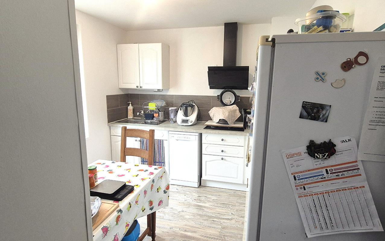 SAINT-DIZIER Belle Maison sur Sous-sol de 88 m² Rénovée avec Cours, Cave, Buanderie, Garage de 24 m² et un Terrain clos et entretenu de 329 m² 7