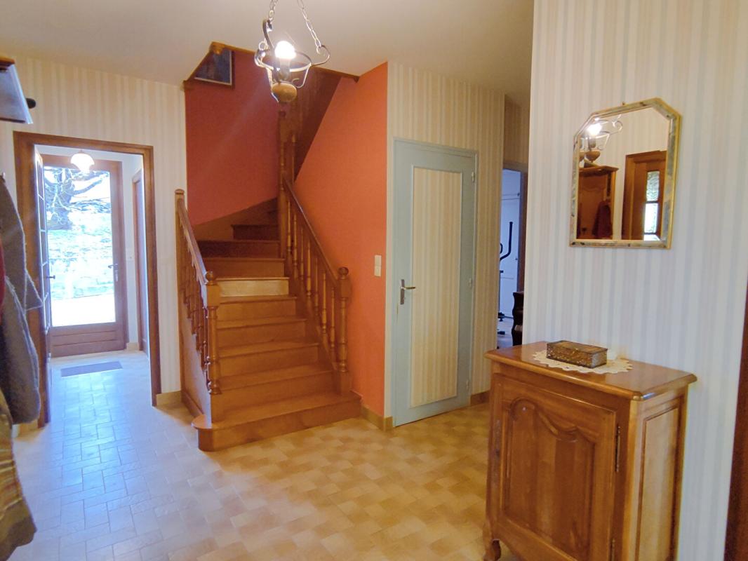 CHAMBON Maison Chambon 8 pièce(s) 160 m2 10