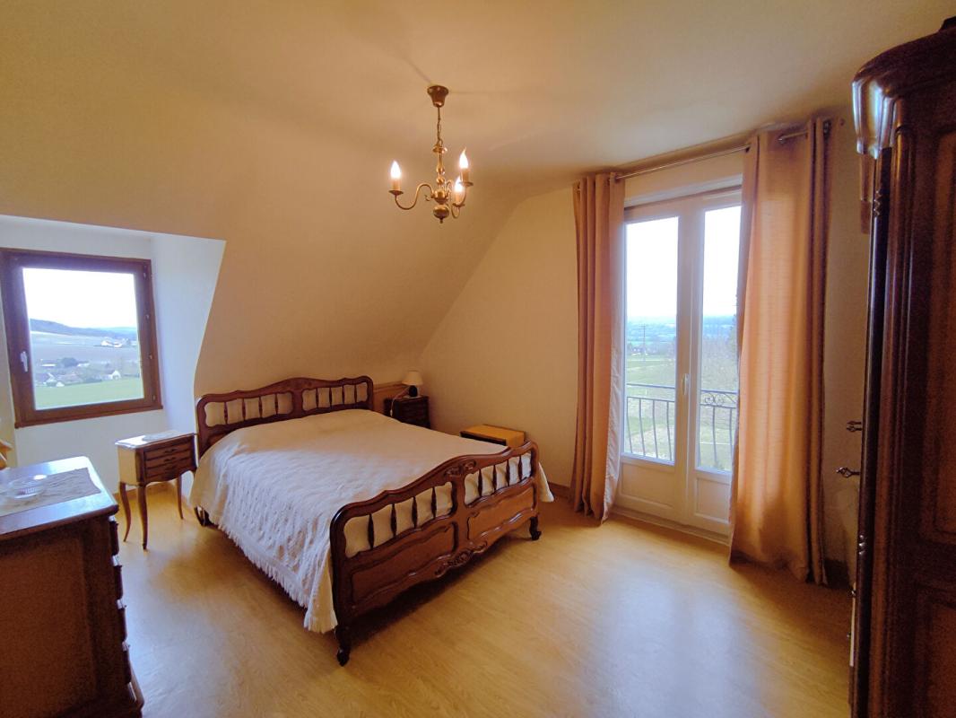 CHAMBON Maison Chambon 8 pièce(s) 160 m2 13
