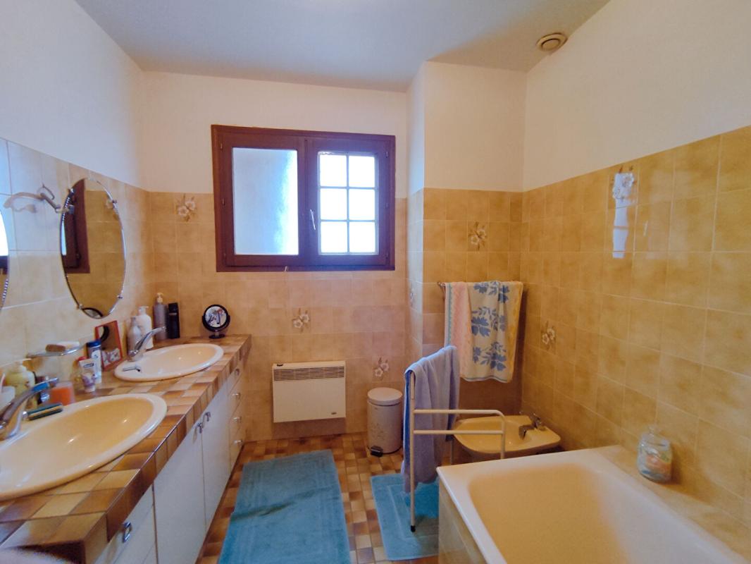 CHAMBON Maison Chambon 8 pièce(s) 160 m2 15