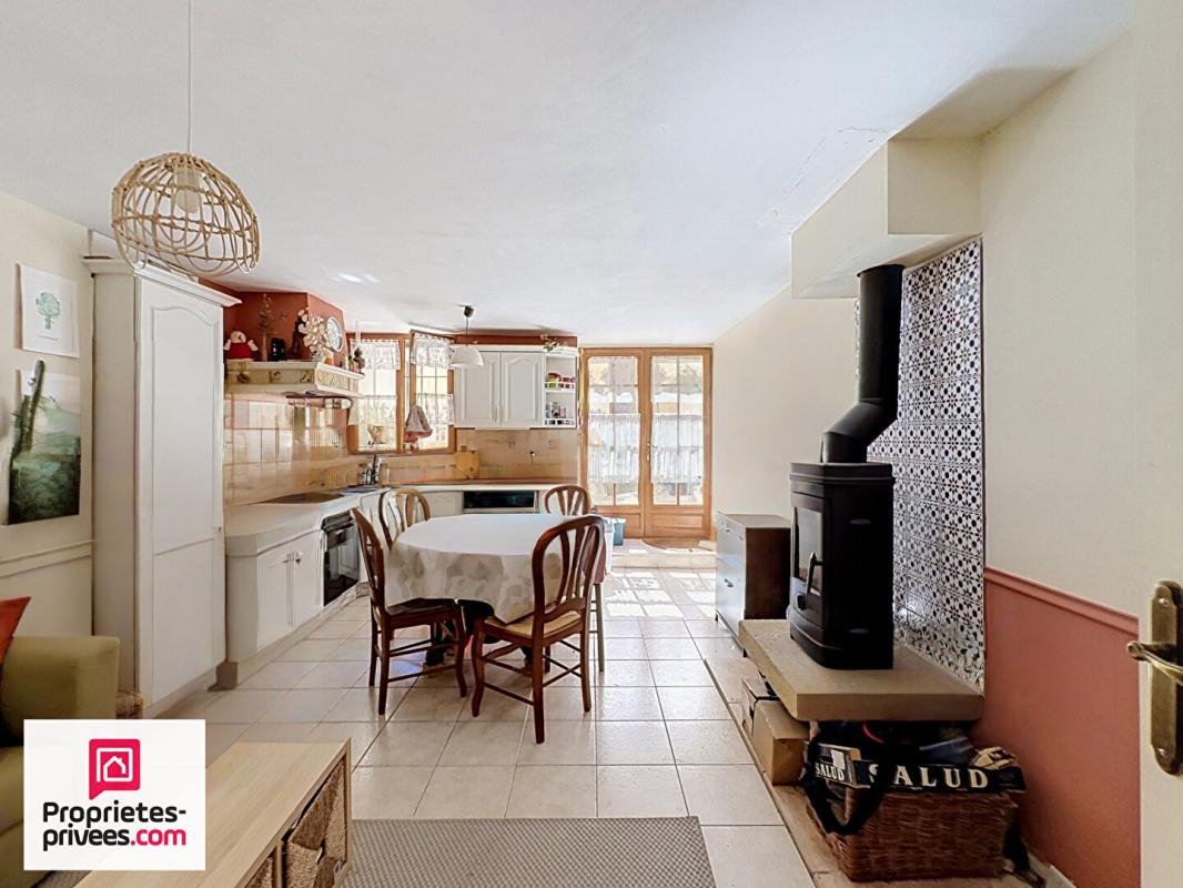 RIANS Belle maison de village T3 2