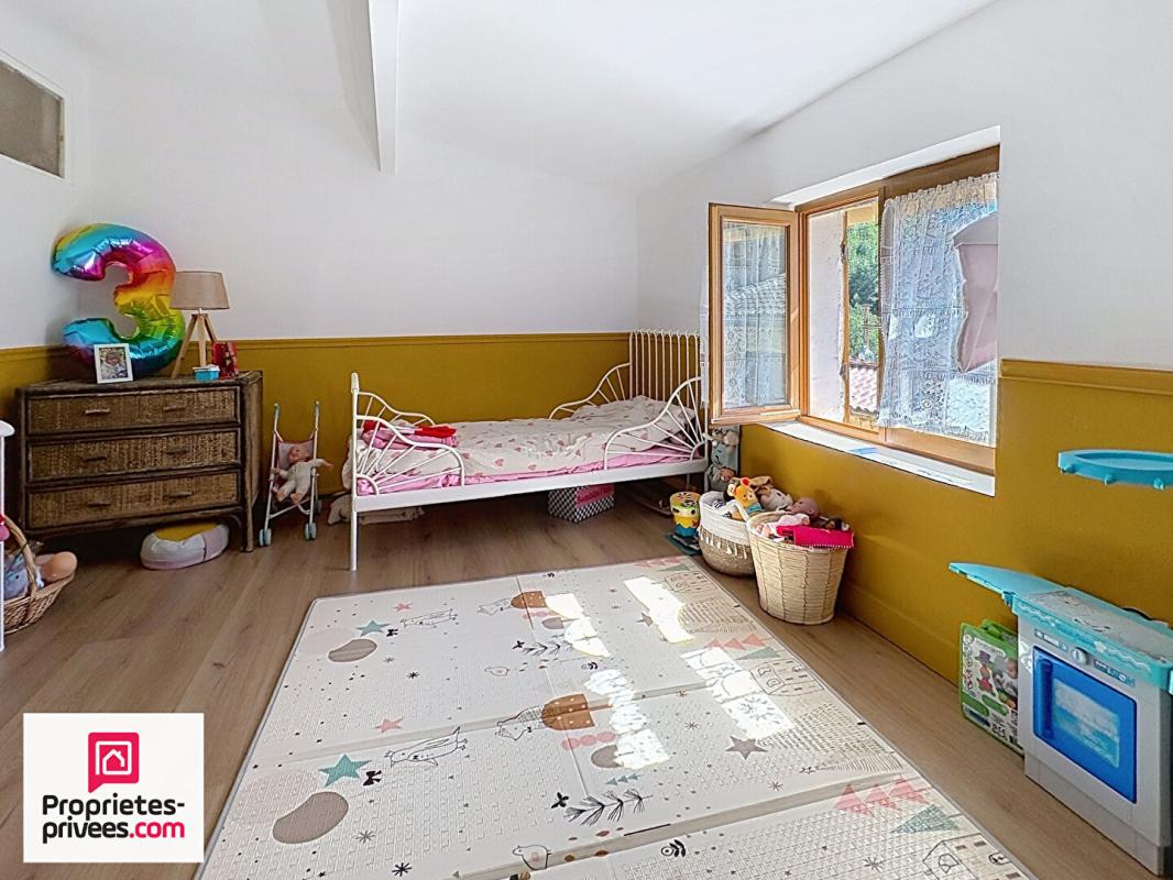 RIANS Belle maison de village T3 9