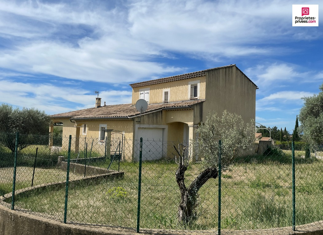 VALENSOLE MAISON DEUX LOGEMENTS ET GRAND GARAGE 1