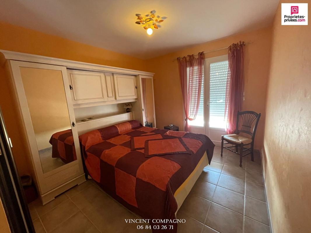 VALENSOLE MAISON DEUX LOGEMENTS ET GRAND GARAGE 11