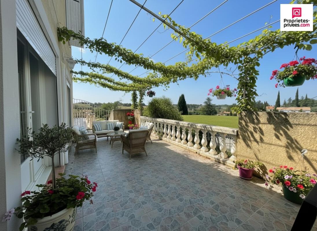 VALENSOLE MAISON DEUX LOGEMENTS ET GRAND GARAGE 3