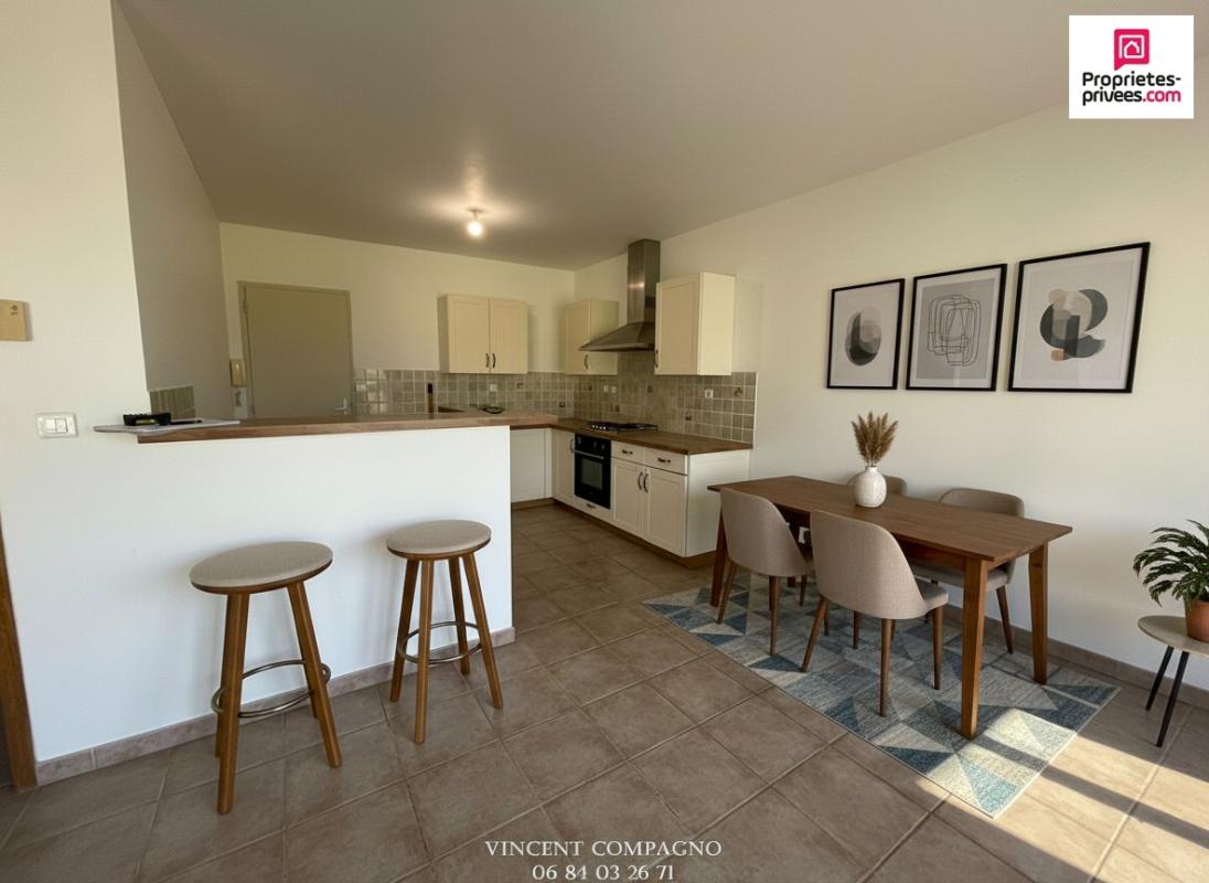 VALENSOLE MAISON DEUX LOGEMENTS ET GRAND GARAGE 5