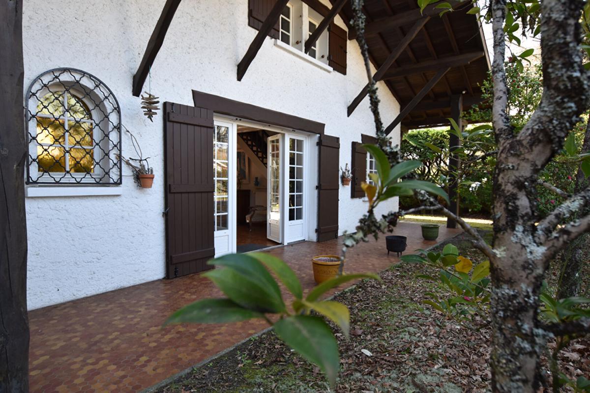 ANDERNOS-LES-BAINS Maison Andernos-les-Bains, 125 m2 515000 1