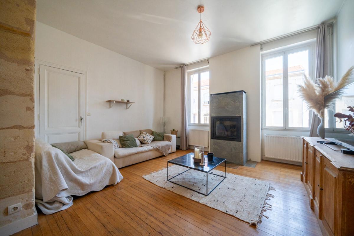 BORDEAUX Belle maison de famille, avec grand jardin, quartier très recherché au coeur de Bordeaux Bastide 2