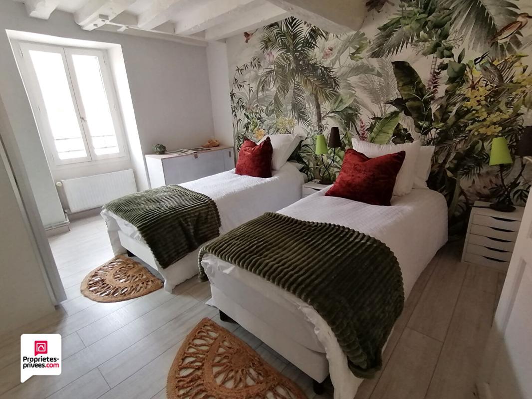 AVERNES (95450) AVERNES - Maison de village 8 pièce(s) 225 m2, 5 chambres, jardin 10