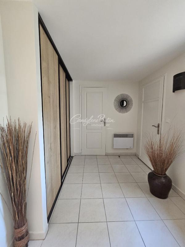 MARAUSSAN Belle propriété avec double garage piscine 12