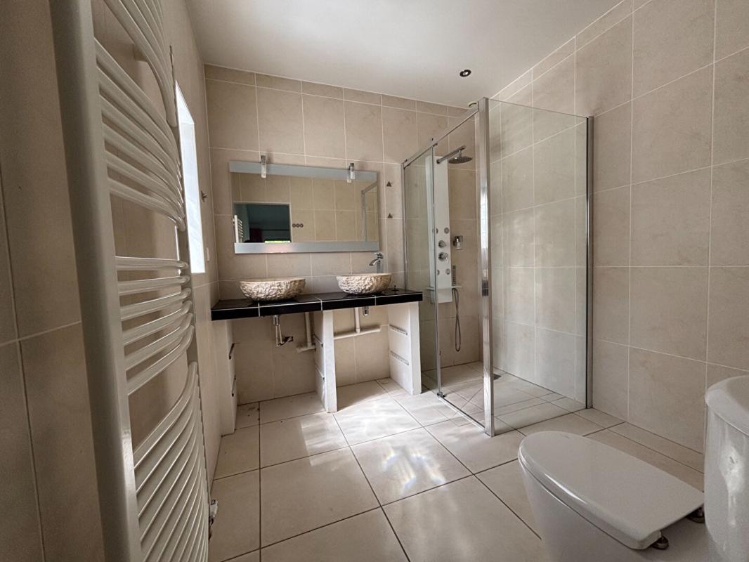 MAILLY-LE-CAMP ensemble  immobilier local commercial + habitation de caractére 6 pièce(s) 210 m2 6