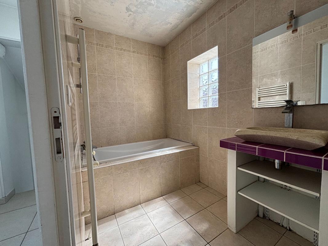 MAILLY-LE-CAMP ensemble  immobilier local commercial + habitation de caractére 6 pièce(s) 210 m2 9