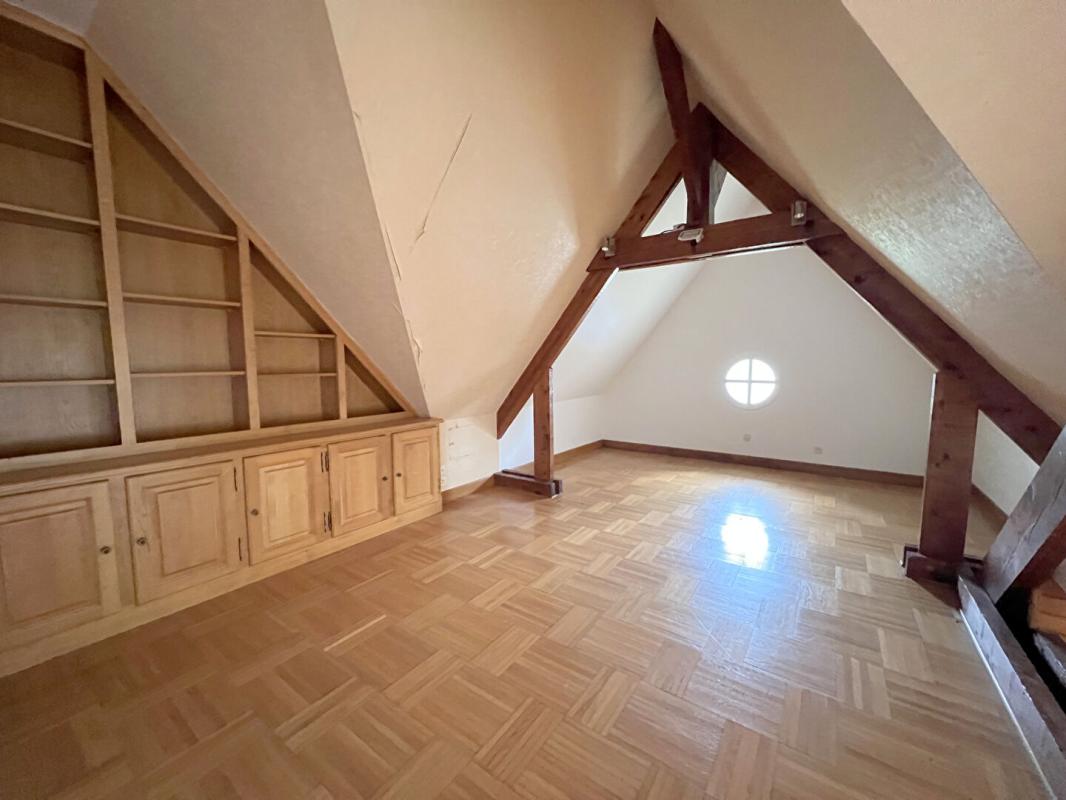 SAVIGNE-L'EVEQUE Maison - Savigné L'Evêque - 8 pièce(s) - 151 m² 14