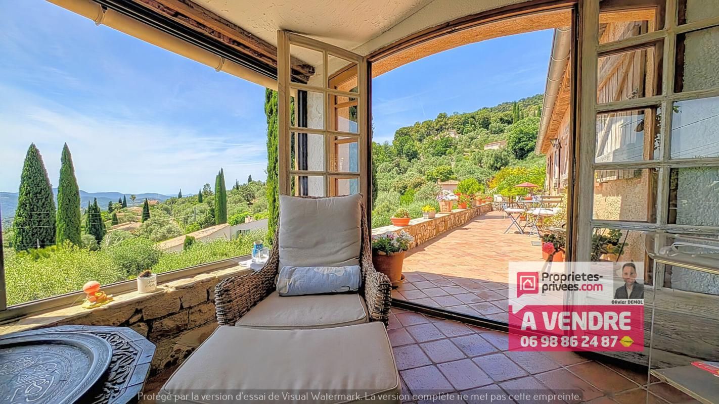 SPERACEDES PROPRIETE PROVENCALE VUE MER 10