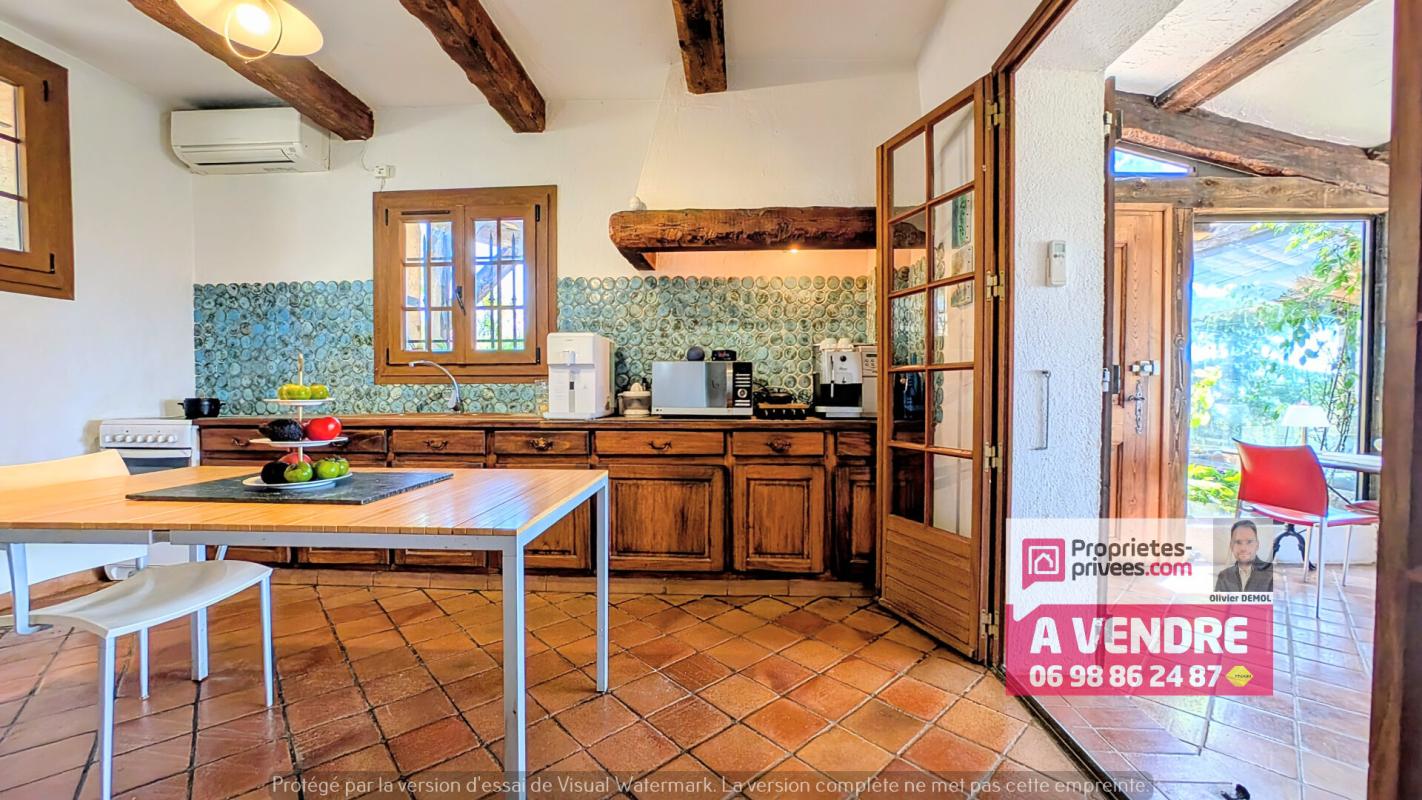 SPERACEDES PROPRIETE PROVENCALE VUE MER 13
