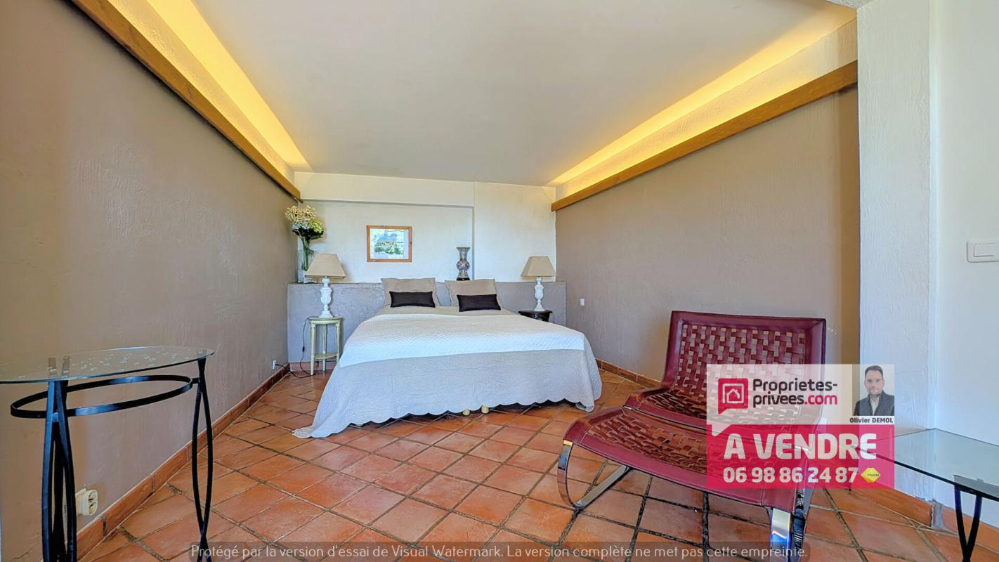 SPERACEDES PROPRIETE PROVENCALE VUE MER 15