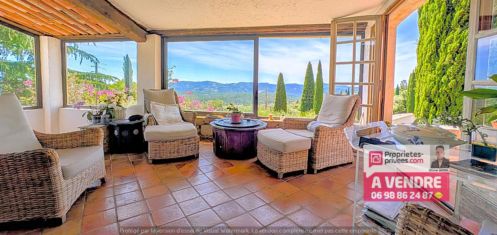SPERACEDES PROPRIETE PROVENCALE VUE MER 9