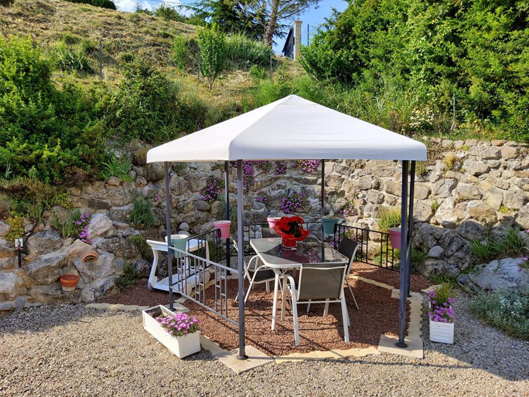 DIGNE-LES-BAINS DIGNE-LES-BAINS ? MAISON FAMILIALE 4 PIÈCES  117 m² ET SON VASTE GARAGE 55 m² m² AVEC VUE DÉGAGÉE SUR LES HAUTEURS 339 000 7
