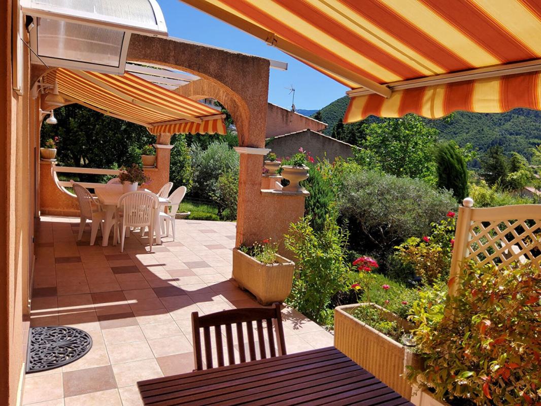 DIGNE-LES-BAINS DIGNE-LES-BAINS ? MAISON FAMILIALE 4 PIÈCES  117 m² ET SON VASTE GARAGE 55 m² m² AVEC VUE DÉGAGÉE SUR LES HAUTEURS 339 000 8