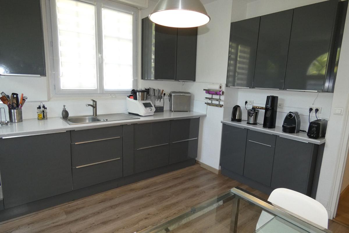 TULLE Belle maison 5 chambres - parfait état - proche commerces et écoles à pied 8