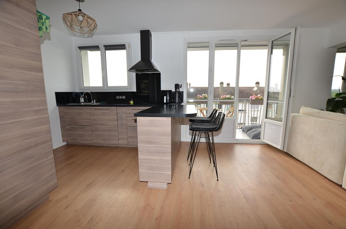 SAINT-MICHEL-SUR-ORGE Appartement Saint Michel Sur Orge 4 pièce(s) 70 m² 2