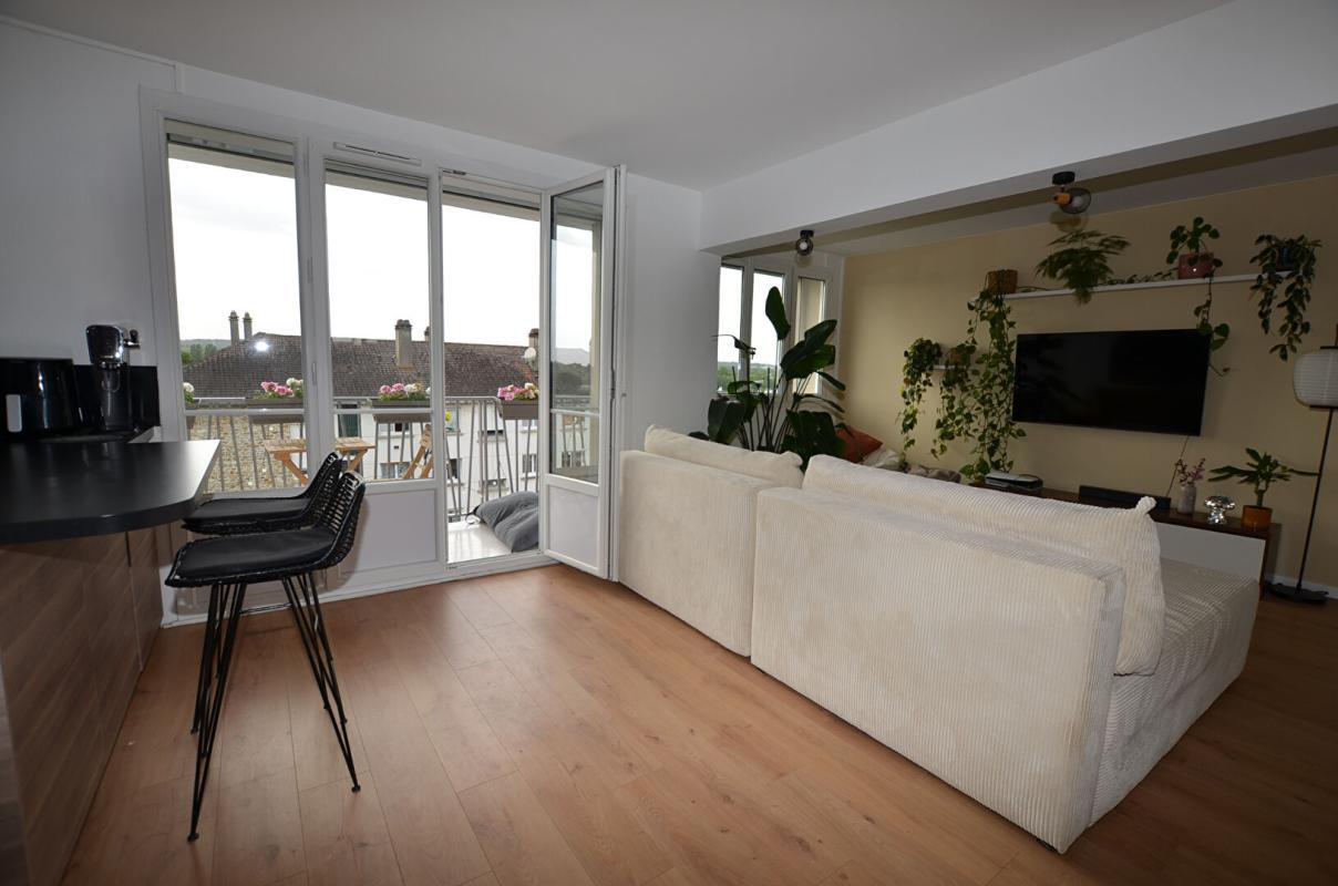 SAINT-MICHEL-SUR-ORGE Appartement Saint Michel Sur Orge 4 pièce(s) 70 m² 8