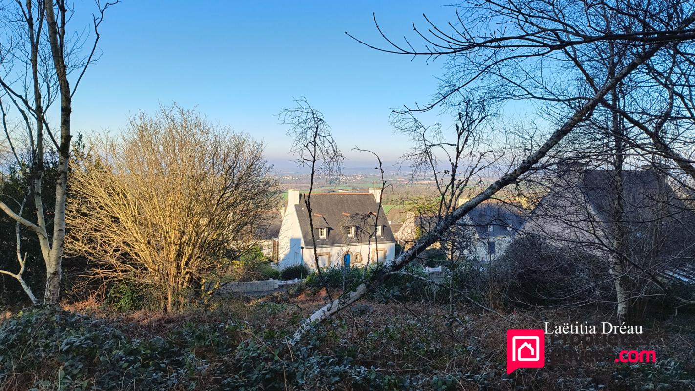 LOCRONAN Exclusivité ! Finistère 29180 Locronan. Terrain constructible en partie viabilisé. Libre de constructeur. Vue Mer 3