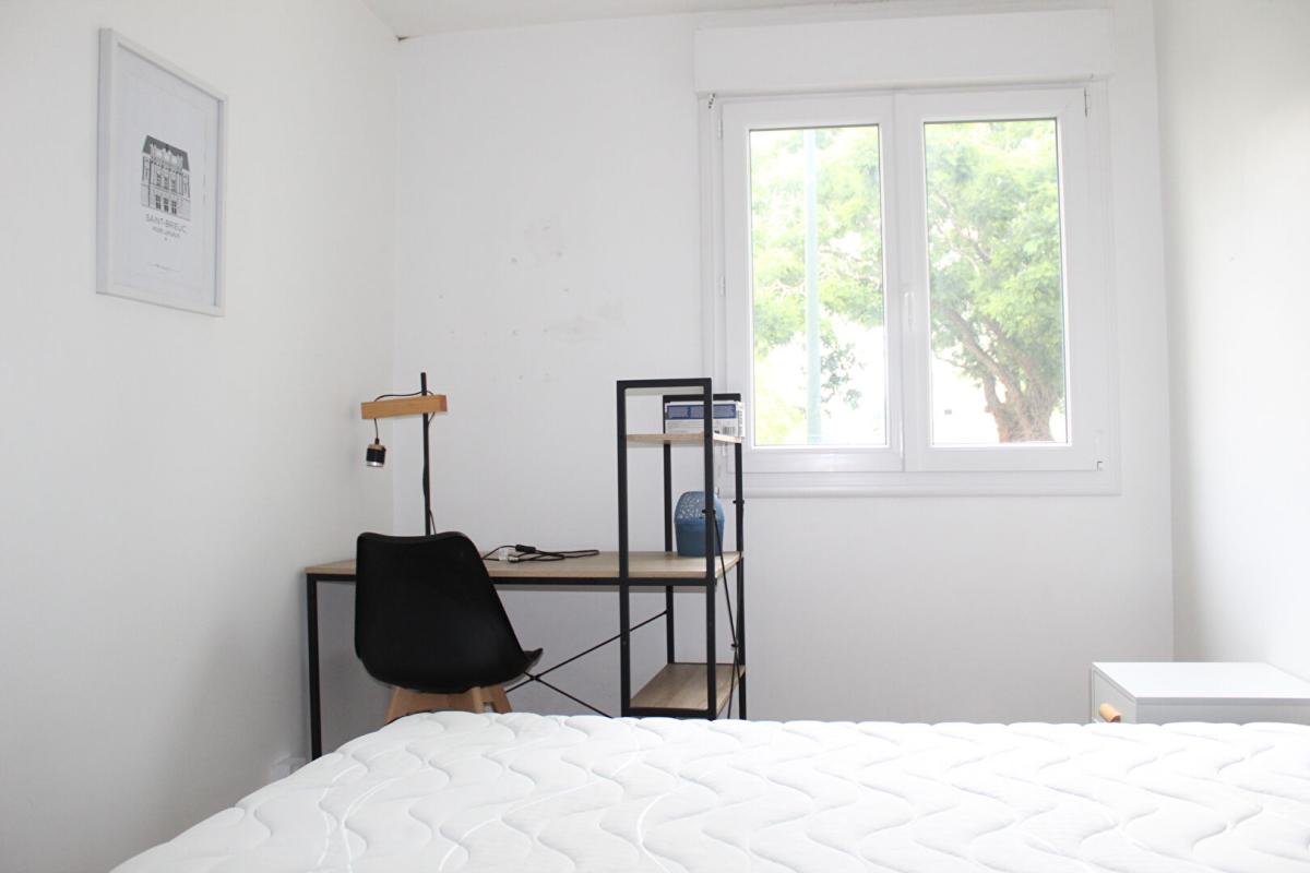 SAINT-BRIEUC Exclusivité! Côtes d'Armor 22000 Saint-Brieuc. Appartement 3 chambres refait en 2018/2019 avec cave 9