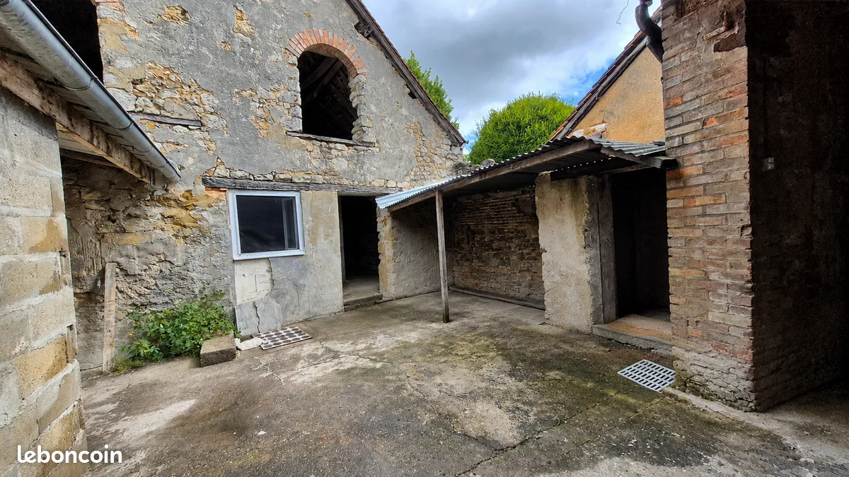LOUPLANDE Immeuble Louplande 6 pièce(s) 185 m2 1