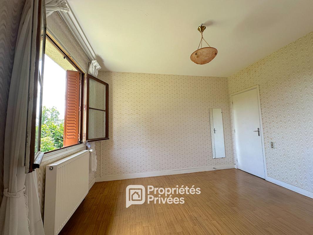 CEYSSAT Maison 5 pièces 116 m2 avec garage sur terrain de 714 m2 9