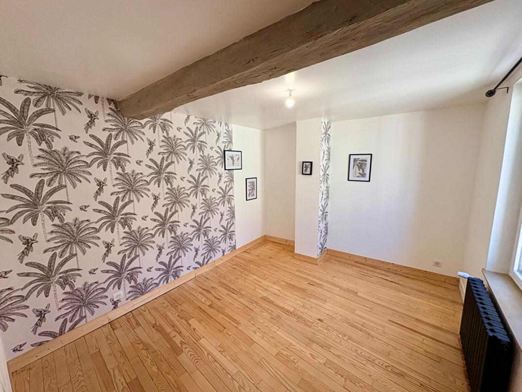 MOISSON PROPRIÉTÉ DE CARACTÈRE - 170 m² HABITABLES, 5 CHAMBRES ET DÉPENDANCES À FORT POTENTIEL 10