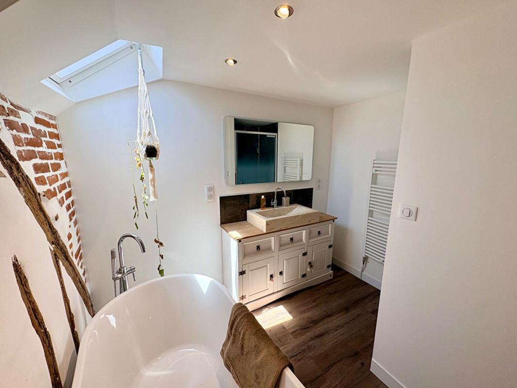 MOISSON PROPRIÉTÉ DE CARACTÈRE - 170 m² HABITABLES, 5 CHAMBRES ET DÉPENDANCES À FORT POTENTIEL 14