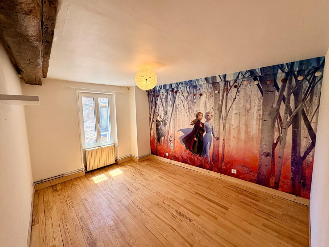 MOISSON PROPRIÉTÉ DE CARACTÈRE - 170 m² HABITABLES, 5 CHAMBRES ET DÉPENDANCES À FORT POTENTIEL 9