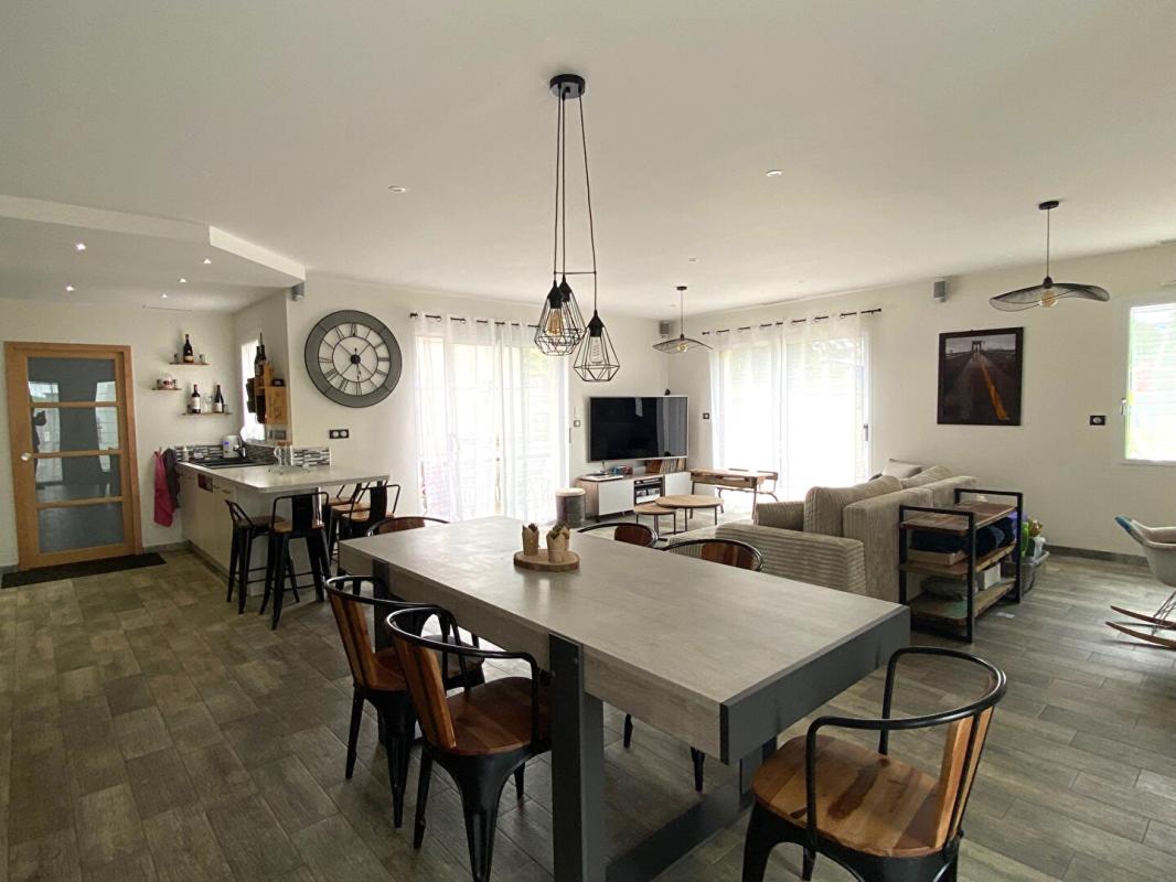SAINTE-PAZANNE MAISON 7 PIÈCES 44680 SAINTE PAZANNE - BUDGET 358 800 HAI 4