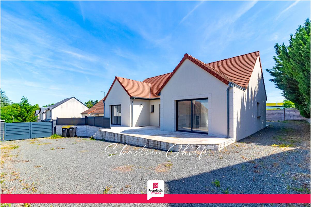 VINEUIL proche de BLOIS maison de plain-pied avec 2 chambres-2 terrasses-jardin 1