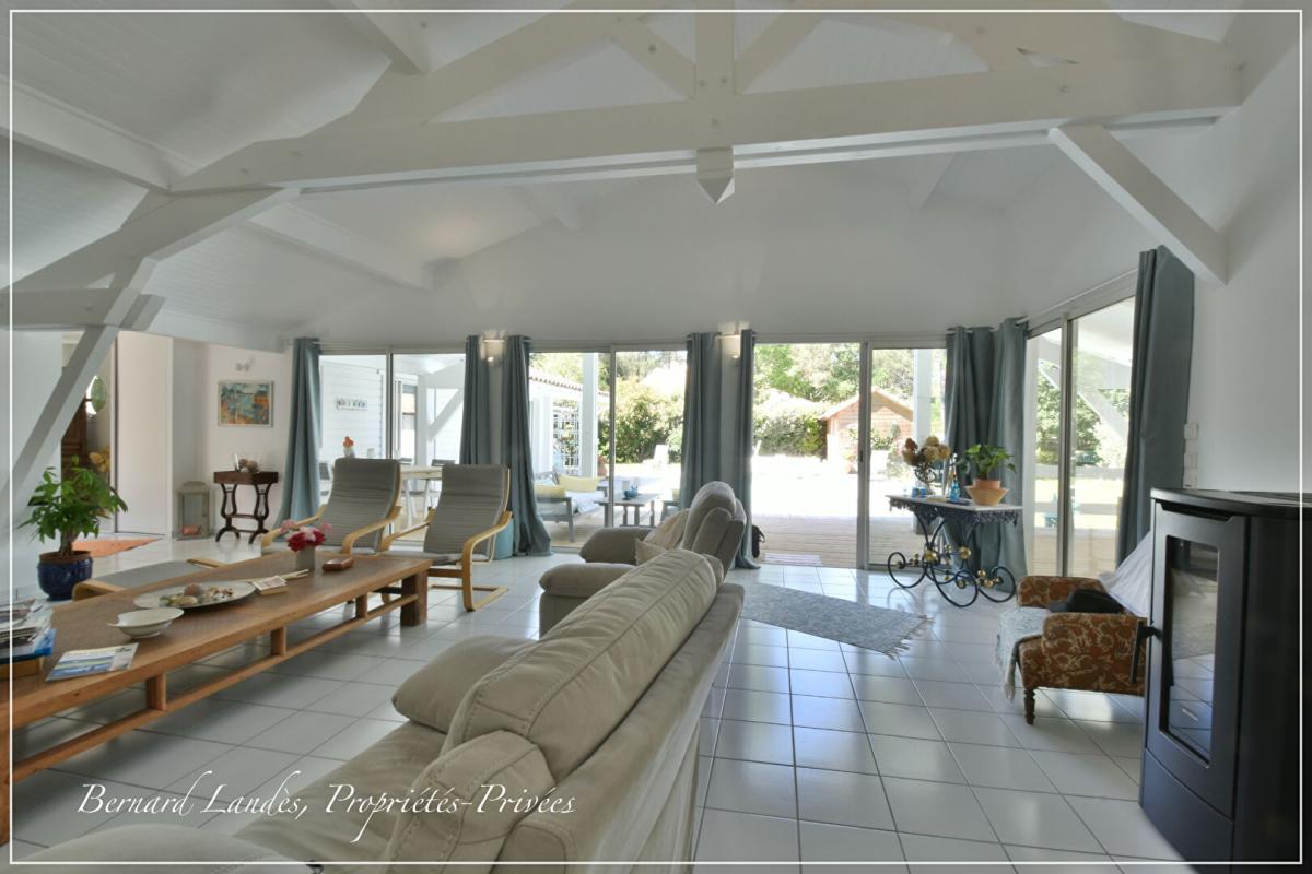 VIELLE-SAINT-GIRONS Maison Vielle Saint Girons 6 pièce(s) 175.29 m2 5