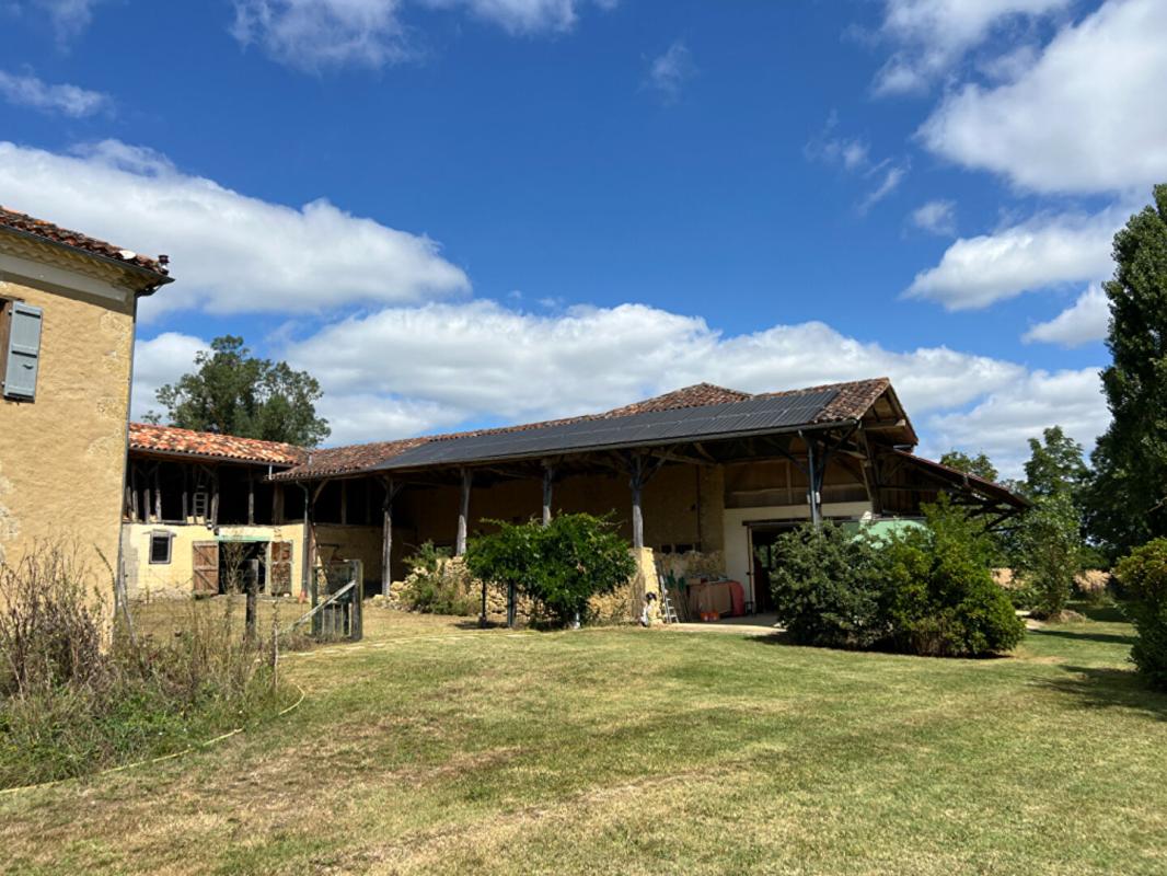 MONCORNEIL-GRAZAN Corps de ferme isolée cadre bucolique 1,3ha 14