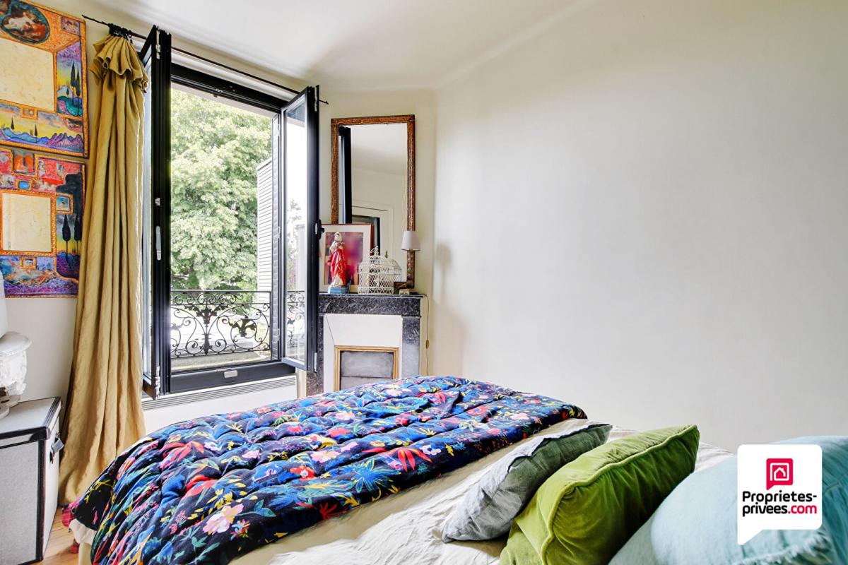 NOGENT-SUR-MARNE Maison d'architecte et jardin arboré à 8 minutes du RER 9