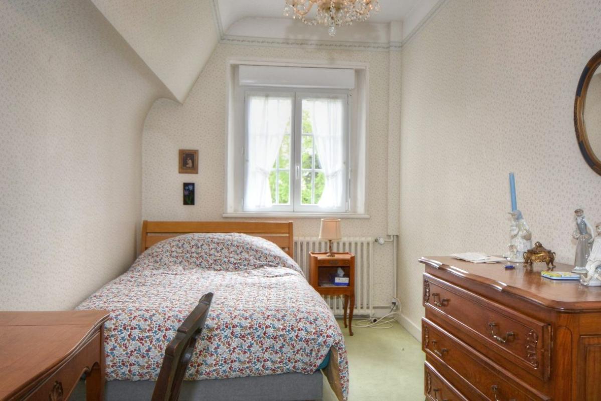 LA ROCHE-DERRIEN Maison avec partie indépendante à La Roche Jaudy 213 m2 sur 2 000 m2 de terrain 10