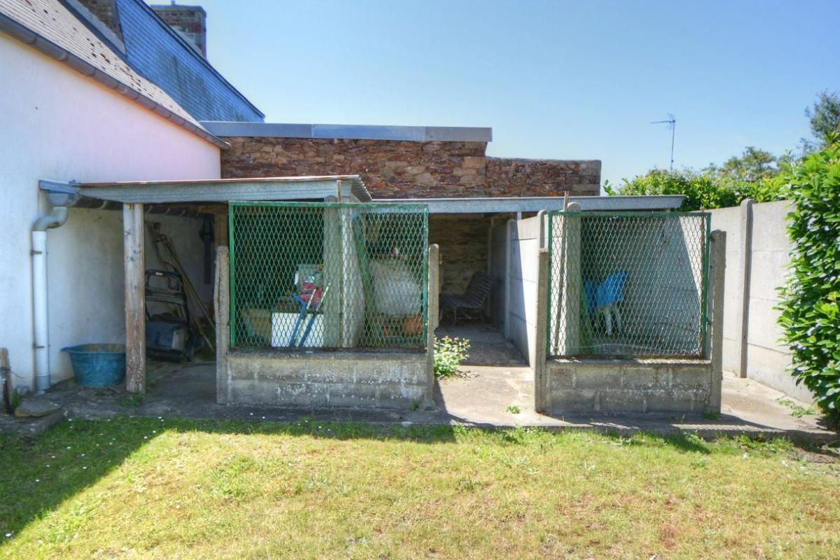 LA ROCHE-DERRIEN Maison avec partie indépendante à La Roche Jaudy 213 m2 sur 2 000 m2 de terrain 11