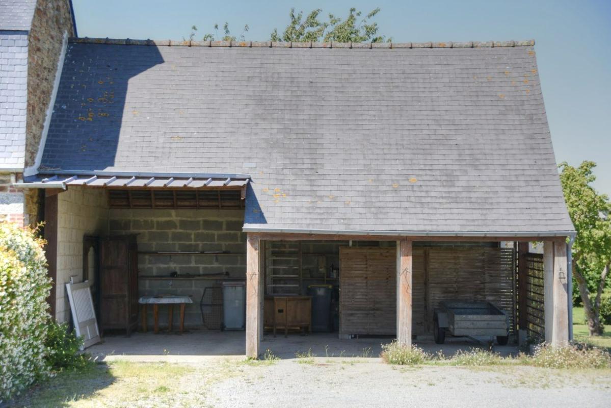 LA ROCHE-DERRIEN Maison avec partie indépendante à La Roche Jaudy 213 m2 sur 2 000 m2 de terrain 14