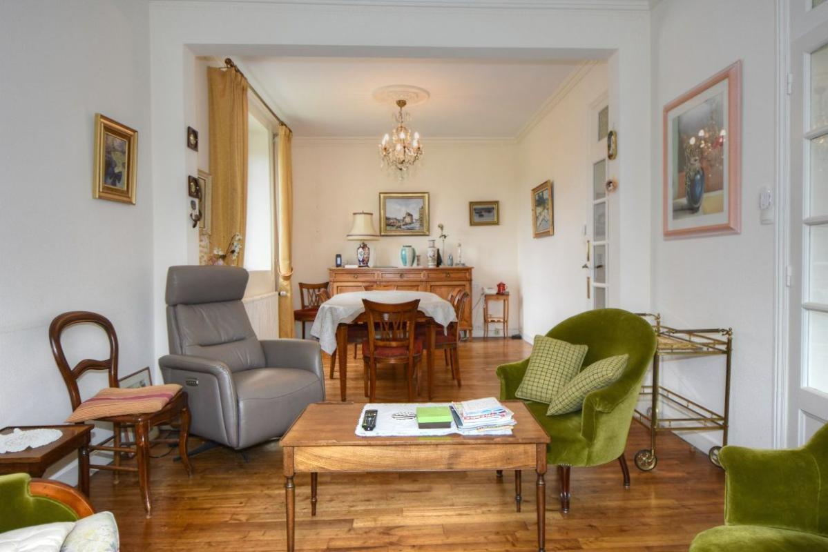 LA ROCHE-DERRIEN Maison avec partie indépendante à La Roche Jaudy 213 m2 sur 2 000 m2 de terrain 5
