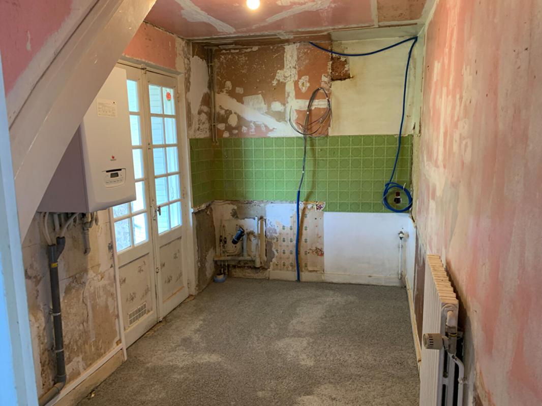 SAINT-SULPICE-SUR-RISLE MAISON AVEC JARDIN PROCHE DE TOUTES COMMODITES 7