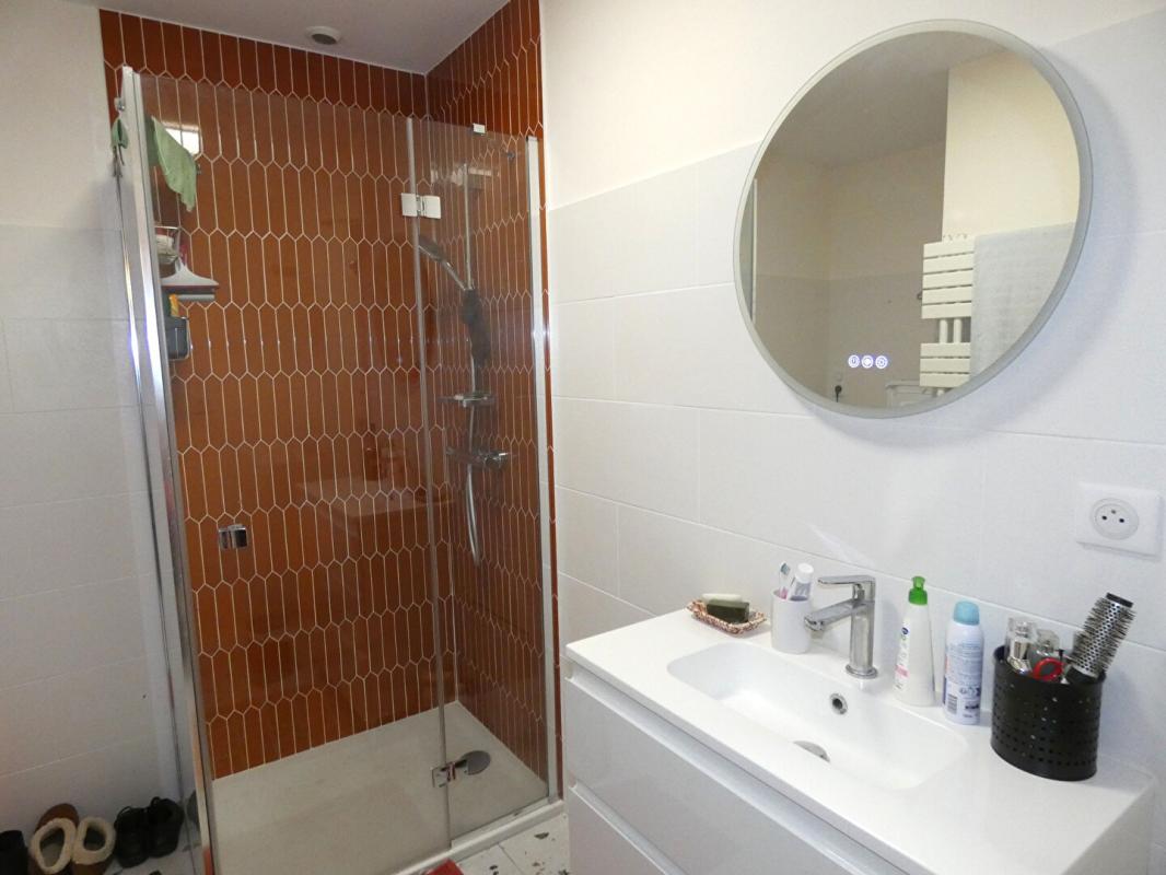 CHERVEIX-CUBAS Maison 120 m2 / 4 chambres / grange / terrain 800m² 11