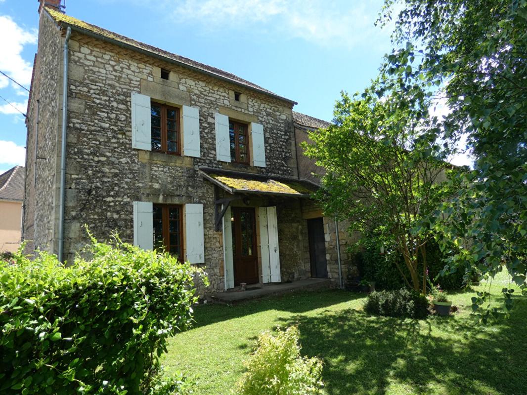 CHERVEIX-CUBAS Maison 120 m2 / 4 chambres / grange / terrain 800m² 2