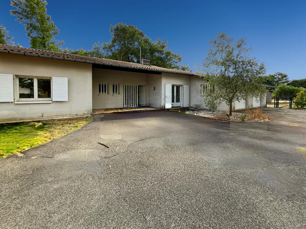 SAINT-PAUL-LES-DAX Maison plain pied Saint Paul Les Dax - Ristaou - 5 pièce(s) 180 m2 - piscine 6