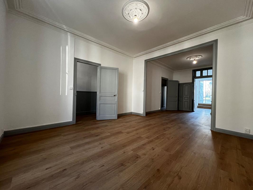 ANGOULEME Maison de ville 135 m² 9 pièces à Angoulême 3