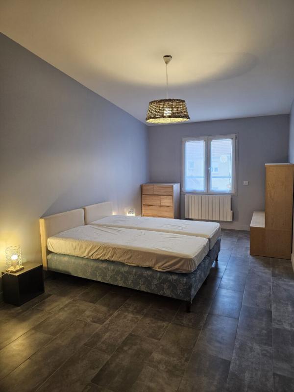 VILLEJUIF Maison moderne à Villejuif de 225 m2 avec 7 chambres 10