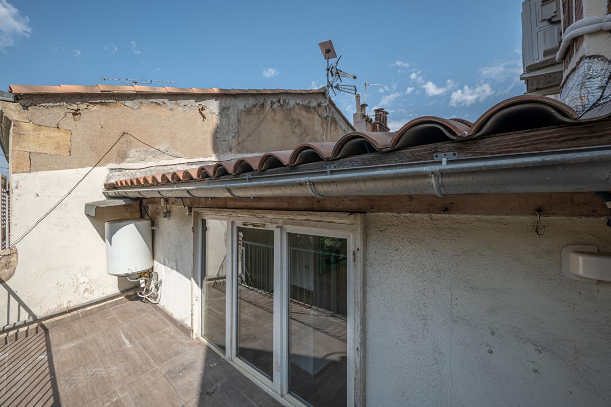 MARSEILLE-1ER-ARRONDISSEMENT STUDIO + TERRASSE BD LIBERATION 13001 5