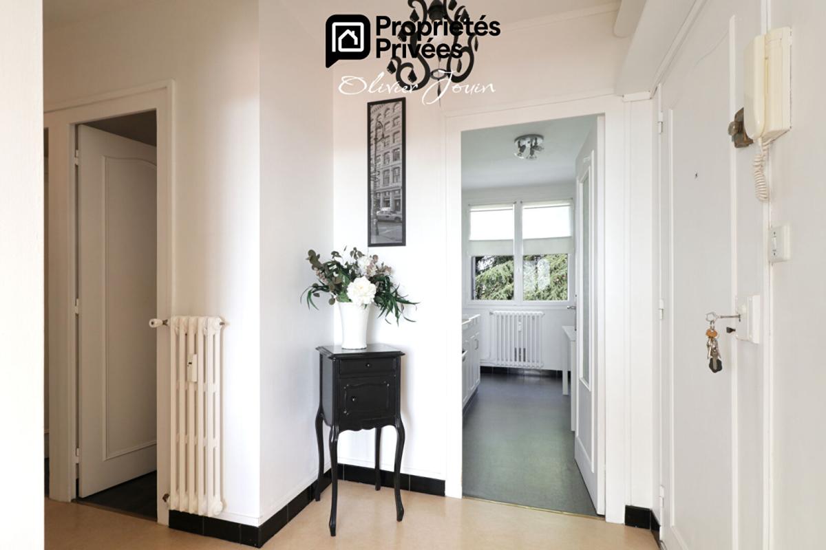 CHOLET Appartement Cholet 3 pièce(s) 8